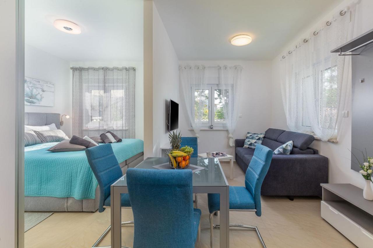Evita Fazana Premium Studio Apartments Exterior photo