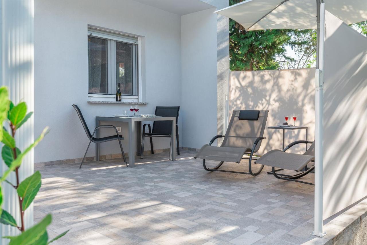 Evita Fazana Premium Studio Apartments Exterior photo