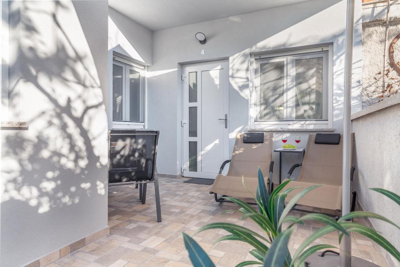 Evita Fazana Premium Studio Apartments Exterior photo