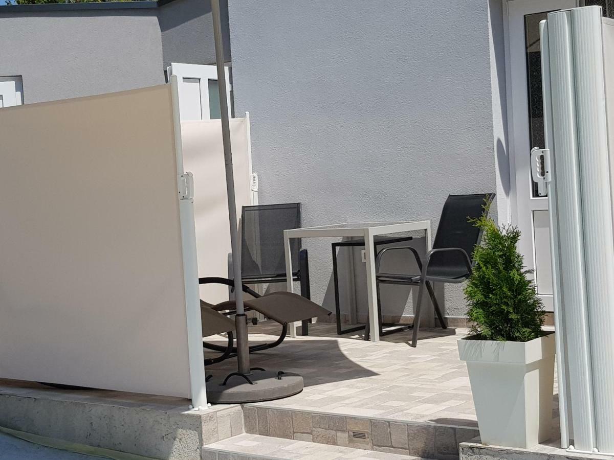 Evita Fazana Premium Studio Apartments Exterior photo