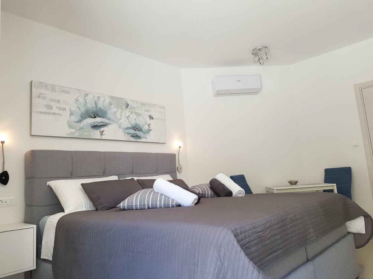 Evita Fazana Premium Studio Apartments Exterior photo