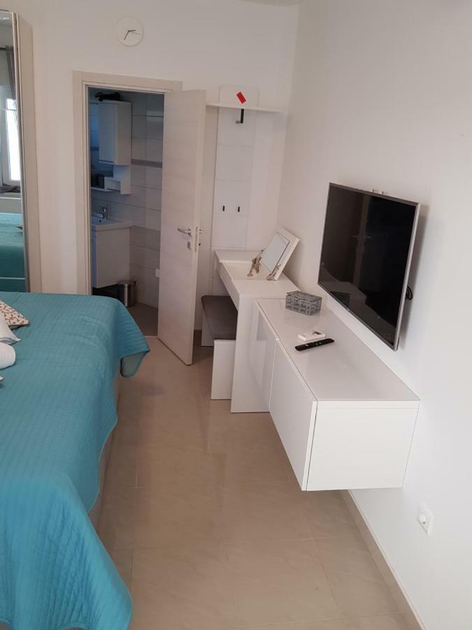 Evita Fazana Premium Studio Apartments Exterior photo